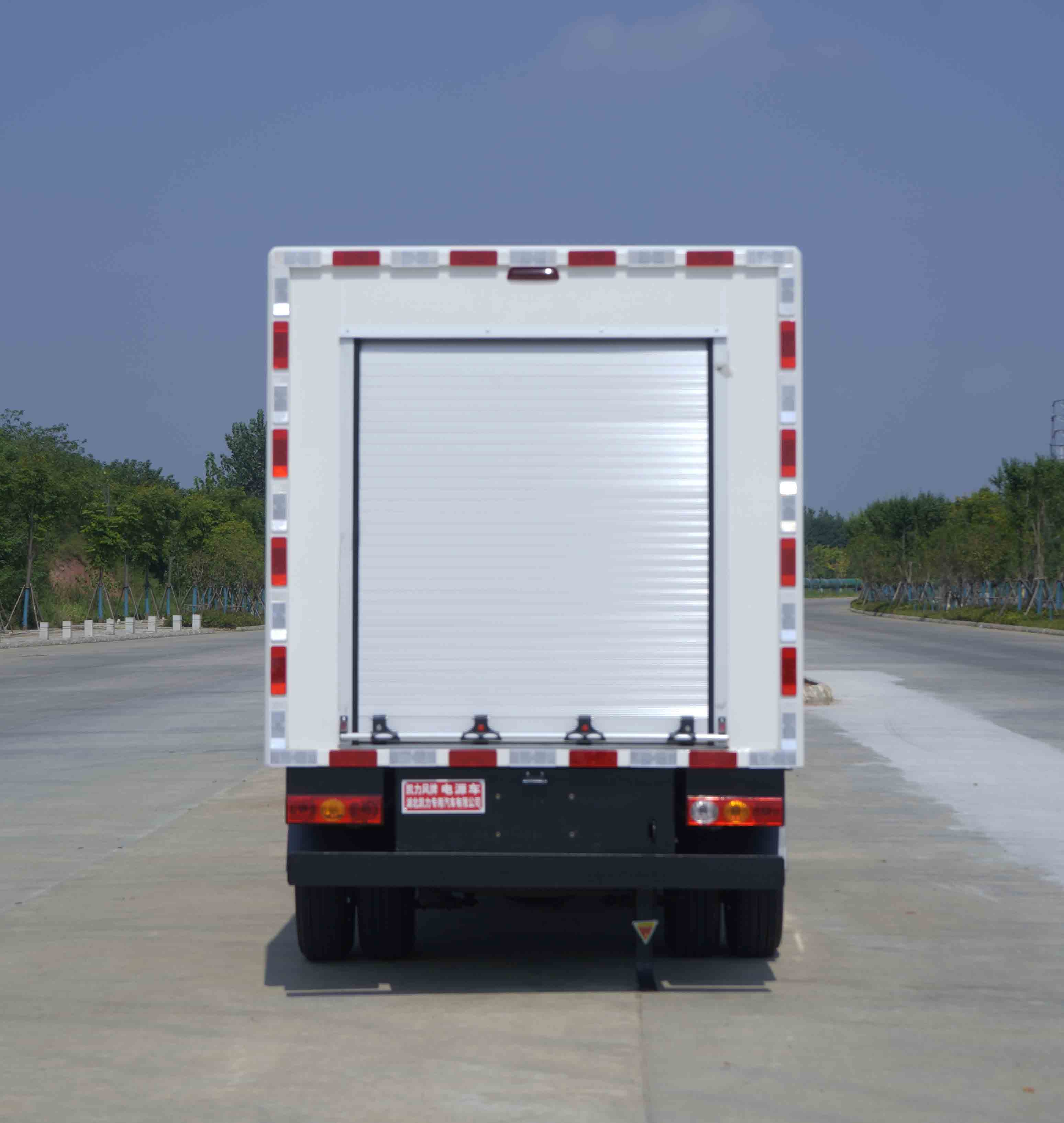 KLF5030XDYB6型電源車
