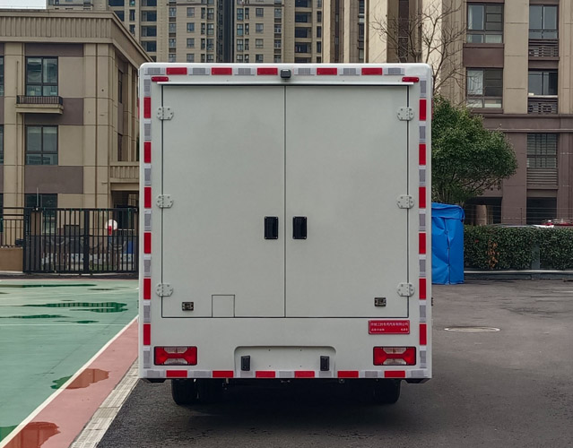 HXJ5040XDYNJ6型電源車